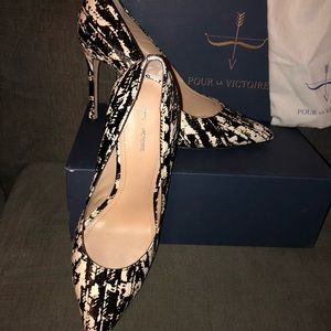 Black and White Calestews Pump: Snake Skin